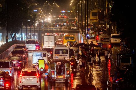 Metro Manila/Jeepney and UV Express routes .